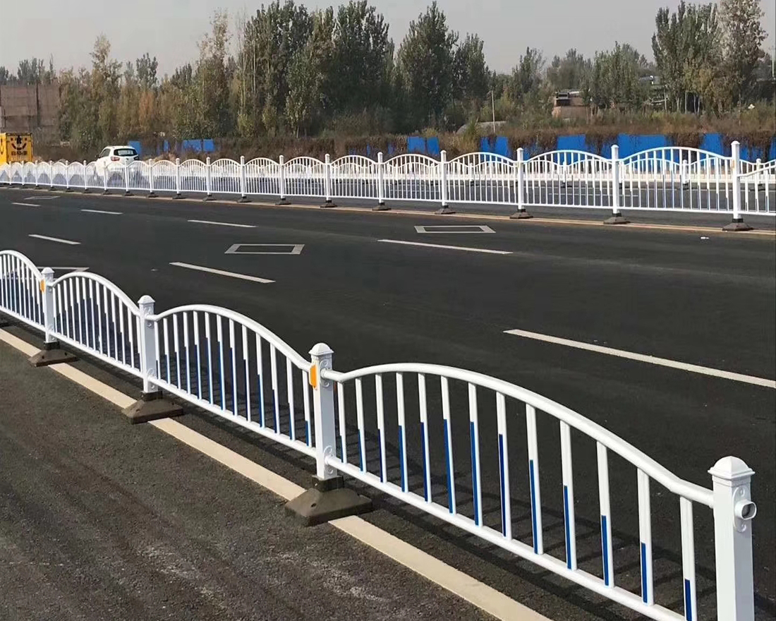 市政道路护栏有哪些特色用途​